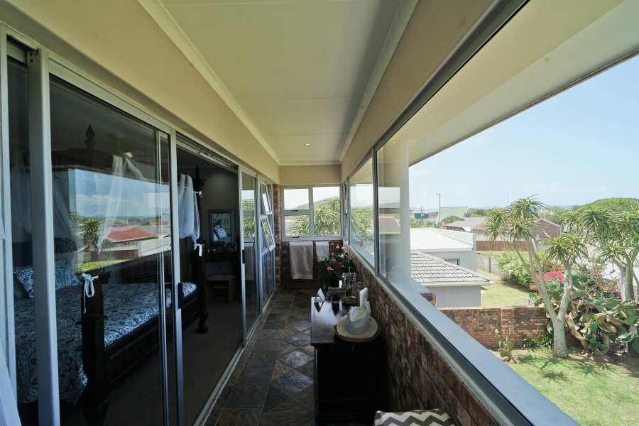 4 Bedroom Property for Sale in Kidds Beach Eastern Cape